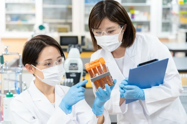 CYP1A2研究の最新動向と個別化医療への応用可能性を示す図